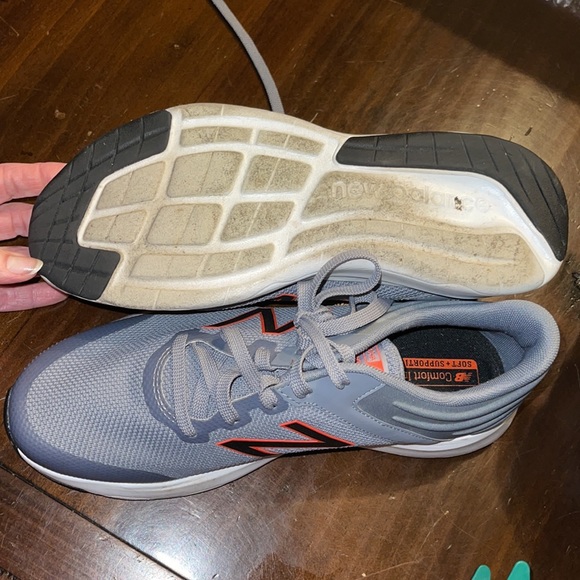 Ralaxa Walking Sneaker - Picture 2 of 8